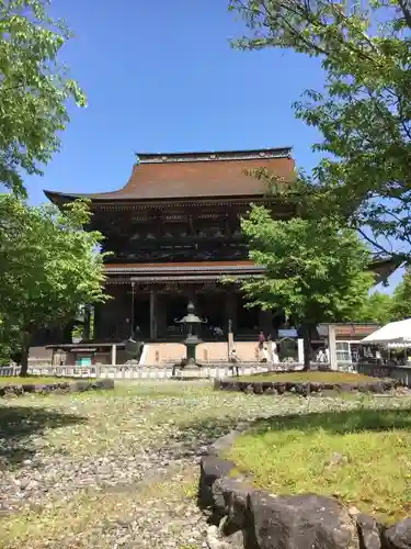 金峯山寺の庭園