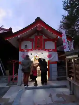 高屋敷稲荷神社の末社・摂社