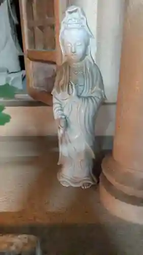 大泉町延命地蔵堂の仏像