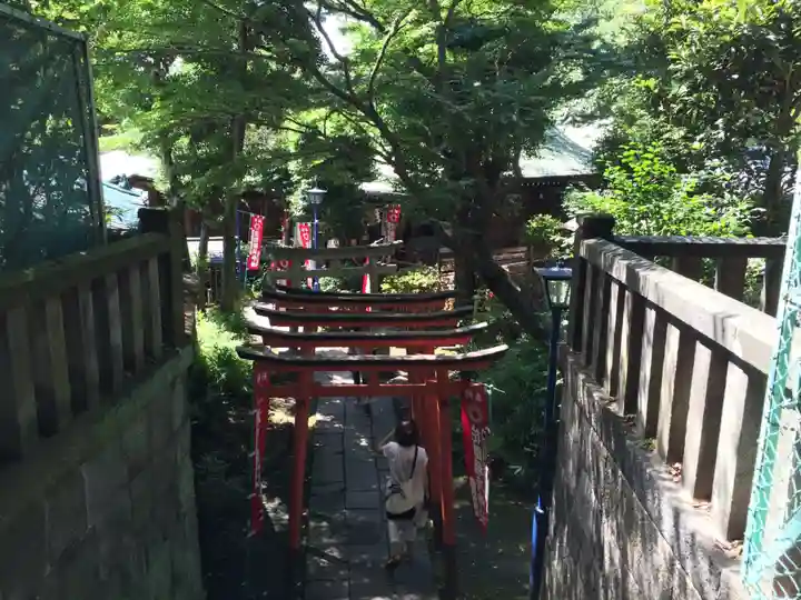 花園稲荷神社のその他建物