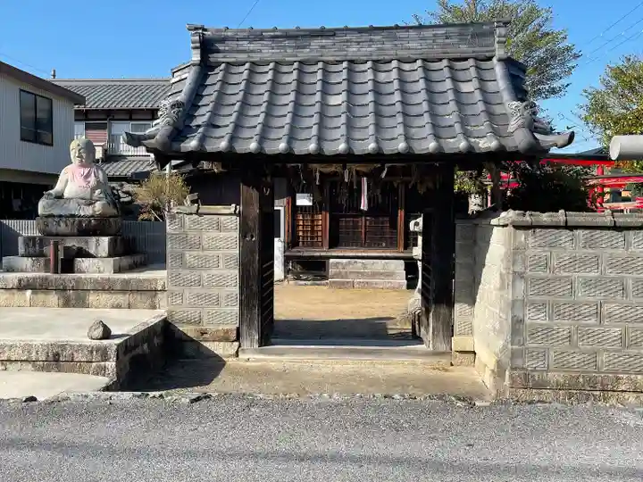 伊庭薬師堂(滋賀県)