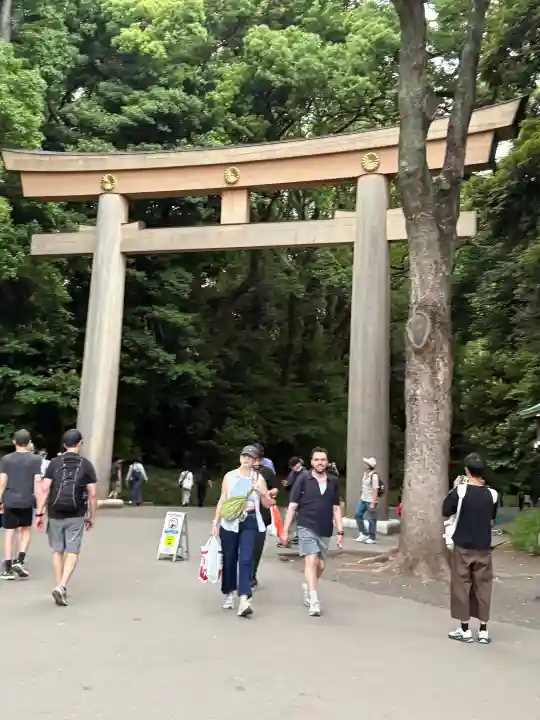 明治神宮の{uncategorized: "未分類", other: "その他", undefined: "問題あり", building: "その他建物", grave: "お墓", sacred_gate: "鳥居", guardian: "狛犬", statue: "像", buddha: "仏像", history: "歴史", nature: "自然", garden: "庭園", animal: "動物", pagoda: "塔", temizu: "手水舎", mountain_gate: "山門・神門", sanctuary: "本殿・本堂", subordinate: "末社・摂社", art: "芸術", scenery: "景色", jizo: "地蔵", ema: "絵馬", goshuin: "御朱印", omikuji: "おみくじ", items: "授与品その他", amulet: "お守り", goshuincho: "御朱印帳", eats: "食事", festival: "お祭り", votive_dance: "神楽", shichigosan: "七五三参", wedding: "結婚式", experience: "体験その他", initially: "初詣", around: "周辺", anti_infection: "感染症対策"}