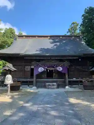 鳥谷崎神社の本殿・本堂