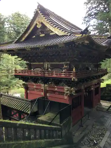 輪王寺の山門・神門