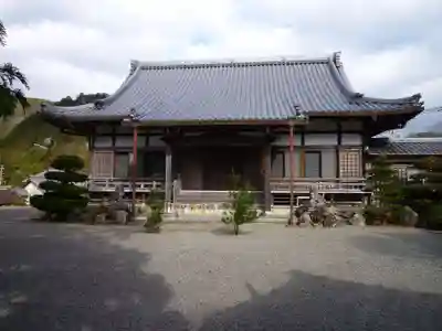 宝蔵寺の本殿・本堂