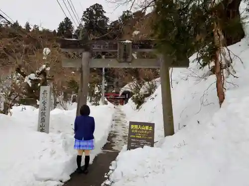厳島神社（嚴島神社）の鳥居