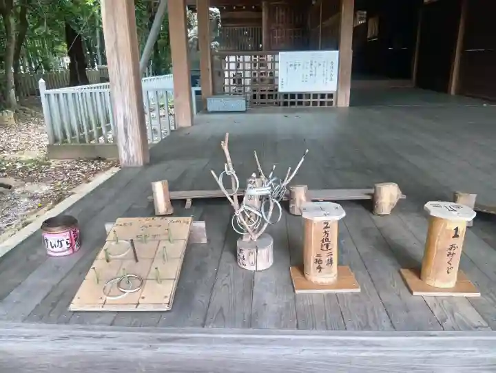 多賀神社の{uncategorized: "未分類", other: "その他", undefined: "問題あり", building: "その他建物", grave: "お墓", sacred_gate: "鳥居", guardian: "狛犬", statue: "像", buddha: "仏像", history: "歴史", nature: "自然", garden: "庭園", animal: "動物", pagoda: "塔", temizu: "手水舎", mountain_gate: "山門・神門", sanctuary: "本殿・本堂", subordinate: "末社・摂社", art: "芸術", scenery: "景色", jizo: "地蔵", ema: "絵馬", goshuin: "御朱印", omikuji: "おみくじ", items: "授与品その他", amulet: "お守り", goshuincho: "御朱印帳", eats: "食事", festival: "お祭り", votive_dance: "神楽", shichigosan: "七五三参", wedding: "結婚式", experience: "体験その他", initially: "初詣", around: "周辺", anti_infection: "感染症対策"}