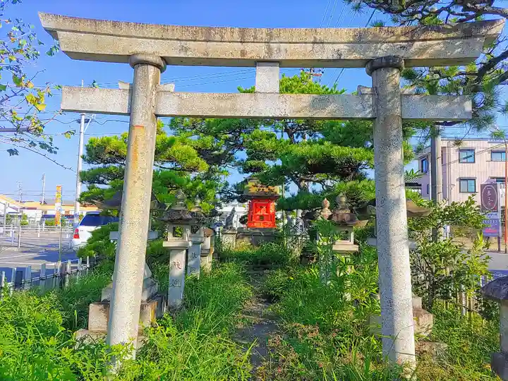 伏見稲荷大明神の鳥居