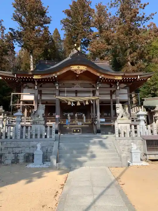 三輪神社の本殿・本堂