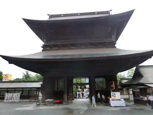 阿蘇神社の山門・神門