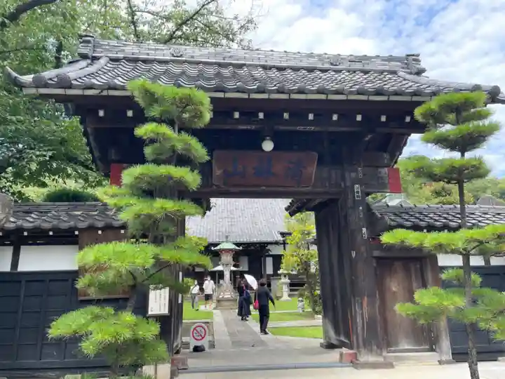 金蔵寺の山門・神門