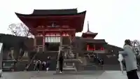 清水寺の山門・神門