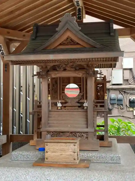 鎮守稲荷大明神の{uncategorized: "未分類", other: "その他", undefined: "問題あり", building: "その他建物", grave: "お墓", sacred_gate: "鳥居", guardian: "狛犬", statue: "像", buddha: "仏像", history: "歴史", nature: "自然", garden: "庭園", animal: "動物", pagoda: "塔", temizu: "手水舎", mountain_gate: "山門・神門", sanctuary: "本殿・本堂", subordinate: "末社・摂社", art: "芸術", scenery: "景色", jizo: "地蔵", ema: "絵馬", goshuin: "御朱印", omikuji: "おみくじ", items: "授与品その他", amulet: "お守り", goshuincho: "御朱印帳", eats: "食事", festival: "お祭り", votive_dance: "神楽", shichigosan: "七五三参", wedding: "結婚式", experience: "体験その他", initially: "初詣", around: "周辺", anti_infection: "感染症対策"}
