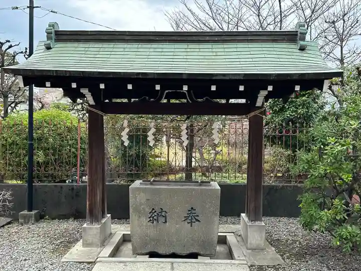 熊野神社の手水舎