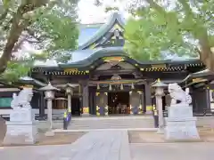 穴八幡宮の本殿