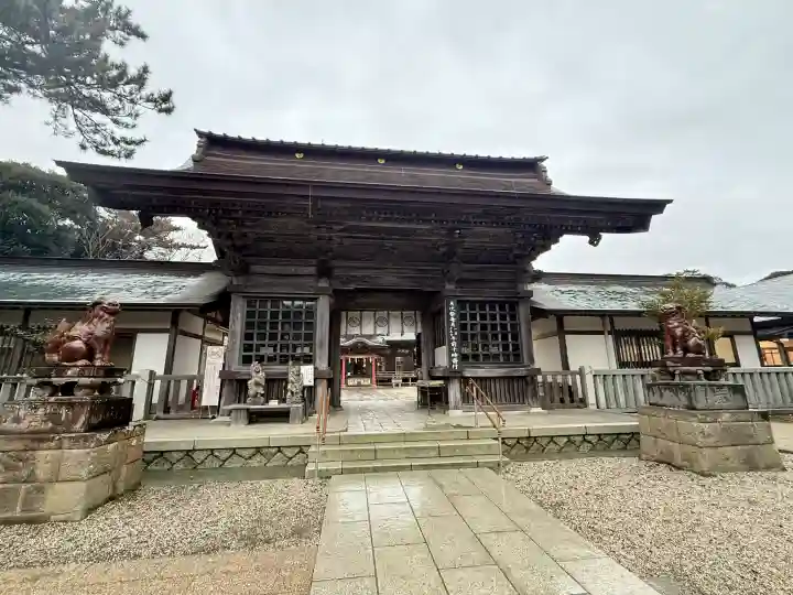 大洗磯前神社の{uncategorized: "未分類", other: "その他", undefined: "問題あり", building: "その他建物", grave: "お墓", sacred_gate: "鳥居", guardian: "狛犬", statue: "像", buddha: "仏像", history: "歴史", nature: "自然", garden: "庭園", animal: "動物", pagoda: "塔", temizu: "手水舎", mountain_gate: "山門・神門", sanctuary: "本殿・本堂", subordinate: "末社・摂社", art: "芸術", scenery: "景色", jizo: "地蔵", ema: "絵馬", goshuin: "御朱印", omikuji: "おみくじ", items: "授与品その他", amulet: "お守り", goshuincho: "御朱印帳", eats: "食事", festival: "お祭り", votive_dance: "神楽", shichigosan: "七五三参", wedding: "結婚式", experience: "体験その他", initially: "初詣", around: "周辺", anti_infection: "感染症対策"}