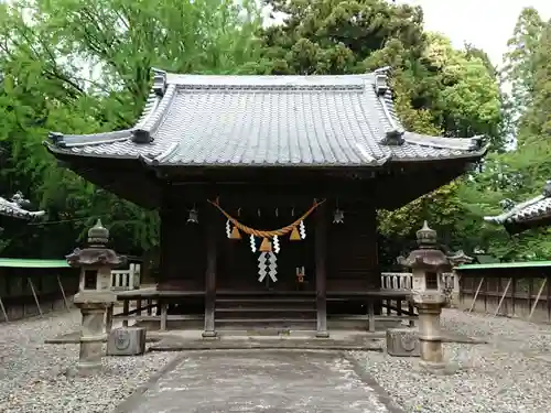 大草神社の本殿・本堂