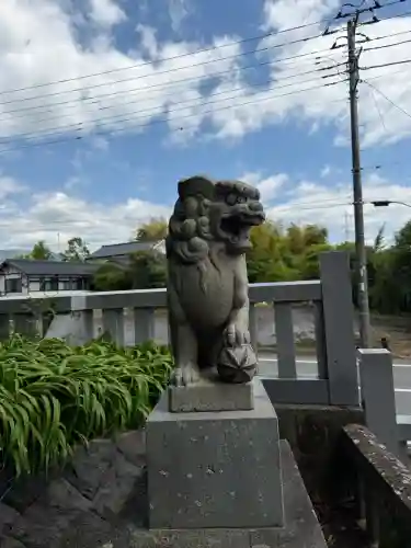 一幣司浅間神社の{uncategorized: "未分類", other: "その他", undefined: "問題あり", building: "その他建物", grave: "お墓", sacred_gate: "鳥居", guardian: "狛犬", statue: "像", buddha: "仏像", history: "歴史", nature: "自然", garden: "庭園", animal: "動物", pagoda: "塔", temizu: "手水舎", mountain_gate: "山門・神門", sanctuary: "本殿・本堂", subordinate: "末社・摂社", art: "芸術", scenery: "景色", jizo: "地蔵", ema: "絵馬", goshuin: "御朱印", omikuji: "おみくじ", items: "授与品その他", amulet: "お守り", goshuincho: "御朱印帳", eats: "食事", festival: "お祭り", votive_dance: "神楽", shichigosan: "七五三参", wedding: "結婚式", experience: "体験その他", initially: "初詣", around: "周辺", anti_infection: "感染症対策"}