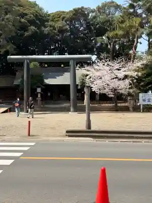 埼玉縣護國神社の{uncategorized: "未分類", other: "その他", undefined: "問題あり", building: "その他建物", grave: "お墓", sacred_gate: "鳥居", guardian: "狛犬", statue: "像", buddha: "仏像", history: "歴史", nature: "自然", garden: "庭園", animal: "動物", pagoda: "塔", temizu: "手水舎", mountain_gate: "山門・神門", sanctuary: "本殿・本堂", subordinate: "末社・摂社", art: "芸術", scenery: "景色", jizo: "地蔵", ema: "絵馬", goshuin: "御朱印", omikuji: "おみくじ", items: "授与品その他", amulet: "お守り", goshuincho: "御朱印帳", eats: "食事", festival: "お祭り", votive_dance: "神楽", shichigosan: "七五三参", wedding: "結婚式", experience: "体験その他", initially: "初詣", around: "周辺", anti_infection: "感染症対策"}