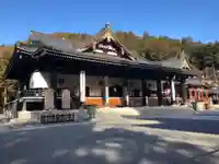 久遠寺の本殿・本堂