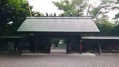 千歳神社の山門・神門