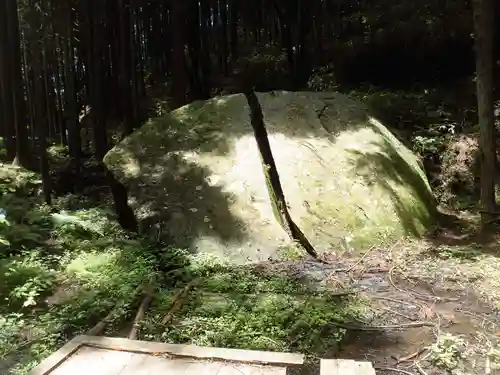 天乃石立神社の自然