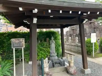 妙典寺の{uncategorized: "未分類", other: "その他", undefined: "問題あり", building: "その他建物", grave: "お墓", sacred_gate: "鳥居", guardian: "狛犬", statue: "像", buddha: "仏像", history: "歴史", nature: "自然", garden: "庭園", animal: "動物", pagoda: "塔", temizu: "手水舎", mountain_gate: "山門・神門", sanctuary: "本殿・本堂", subordinate: "末社・摂社", art: "芸術", scenery: "景色", jizo: "地蔵", ema: "絵馬", goshuin: "御朱印", omikuji: "おみくじ", items: "授与品その他", amulet: "お守り", goshuincho: "御朱印帳", eats: "食事", festival: "お祭り", votive_dance: "神楽", shichigosan: "七五三参", wedding: "結婚式", experience: "体験その他", initially: "初詣", around: "周辺", anti_infection: "感染症対策"}