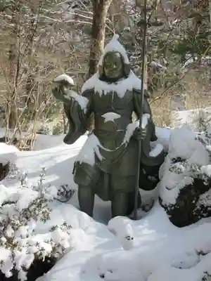榛名神社の像