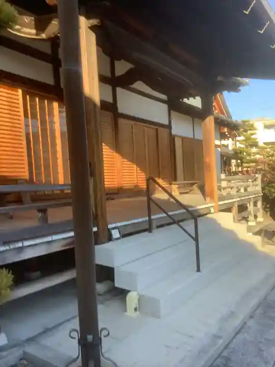 長全寺の本殿・本堂