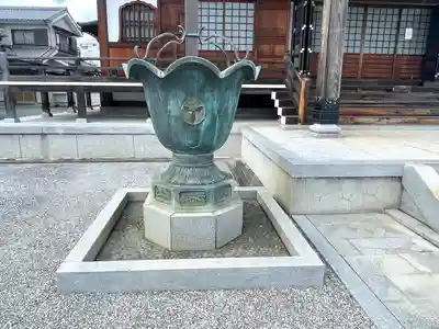 西来寺(三重県)
