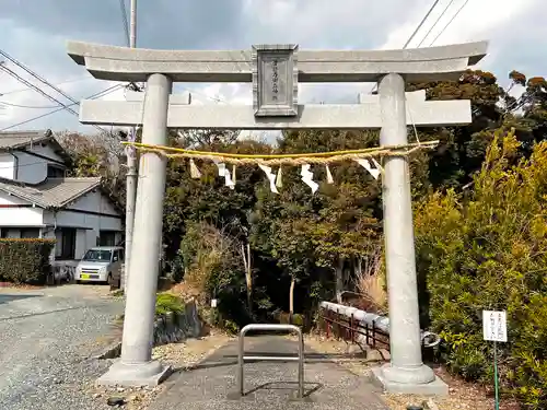 曽許乃御立神社の鳥居