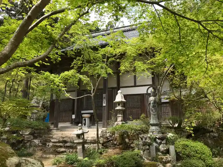 石馬寺の本殿・本堂