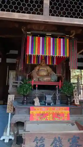 萬福寺の{uncategorized: "未分類", other: "その他", undefined: "問題あり", building: "その他建物", grave: "お墓", sacred_gate: "鳥居", guardian: "狛犬", statue: "像", buddha: "仏像", history: "歴史", nature: "自然", garden: "庭園", animal: "動物", pagoda: "塔", temizu: "手水舎", mountain_gate: "山門・神門", sanctuary: "本殿・本堂", subordinate: "末社・摂社", art: "芸術", scenery: "景色", jizo: "地蔵", ema: "絵馬", goshuin: "御朱印", omikuji: "おみくじ", items: "授与品その他", amulet: "お守り", goshuincho: "御朱印帳", eats: "食事", festival: "お祭り", votive_dance: "神楽", shichigosan: "七五三参", wedding: "結婚式", experience: "体験その他", initially: "初詣", around: "周辺", anti_infection: "感染症対策"}