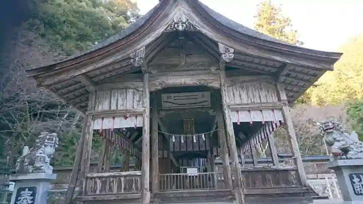 大矢田神社の本殿・本堂