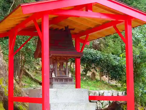 烏止野神社の末社