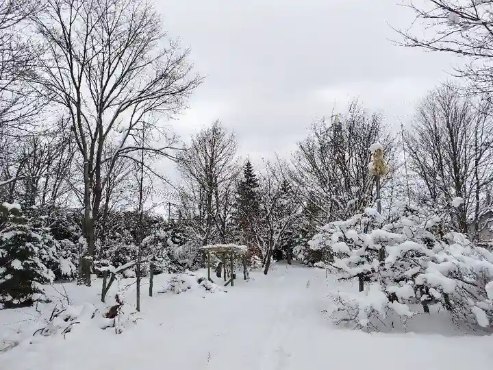 美瑛神社の庭園