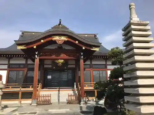 来迎寺の本殿・本堂