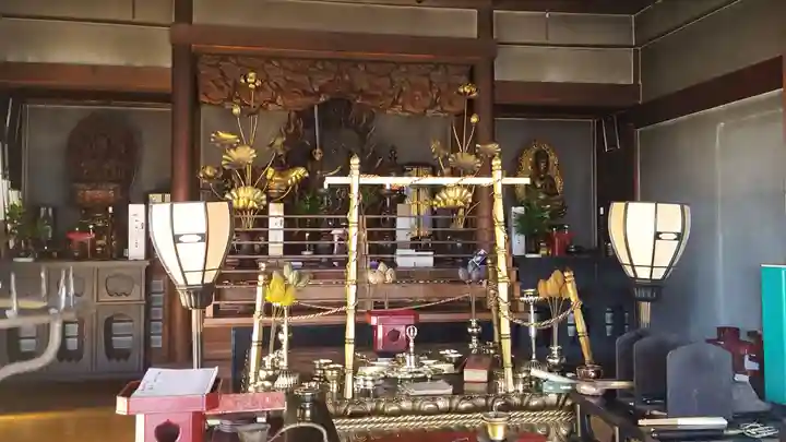 開白寺の本殿・本堂