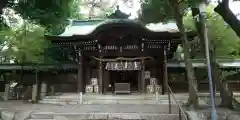 堤治神社の本殿