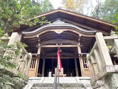 豊満神社の本殿・本堂