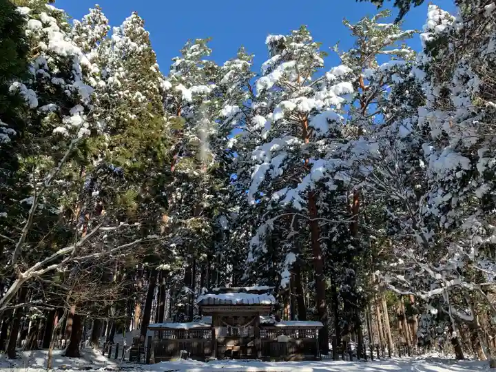 土津神社|こどもと出世の神さまの自然