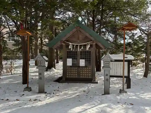 信濃神社の末社・摂社