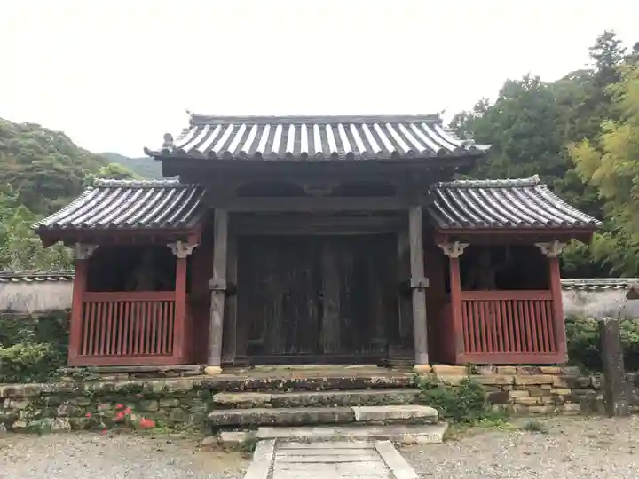 万松院の山門・神門