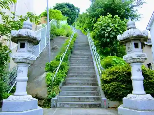 新作八幡宮(神奈川県)