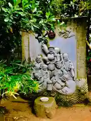 大宝八幡宮の像