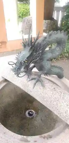 鶴見神社の手水舎