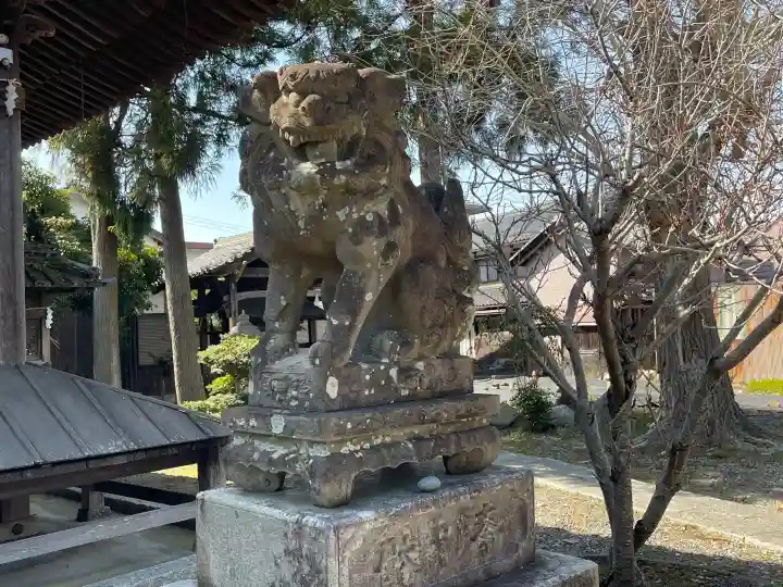 春日神社(飯)の{uncategorized: "未分類", other: "その他", undefined: "問題あり", building: "その他建物", grave: "お墓", sacred_gate: "鳥居", guardian: "狛犬", statue: "像", buddha: "仏像", history: "歴史", nature: "自然", garden: "庭園", animal: "動物", pagoda: "塔", temizu: "手水舎", mountain_gate: "山門・神門", sanctuary: "本殿・本堂", subordinate: "末社・摂社", art: "芸術", scenery: "景色", jizo: "地蔵", ema: "絵馬", goshuin: "御朱印", omikuji: "おみくじ", items: "授与品その他", amulet: "お守り", goshuincho: "御朱印帳", eats: "食事", festival: "お祭り", votive_dance: "神楽", shichigosan: "七五三参", wedding: "結婚式", experience: "体験その他", initially: "初詣", around: "周辺", anti_infection: "感染症対策"}