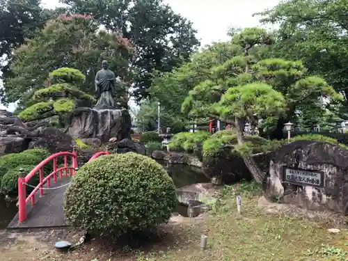 定林寺の庭園