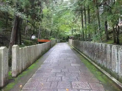 霊山寺の建物その他