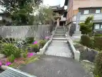 慈済寺の{uncategorized: "未分類", other: "その他", undefined: "問題あり", building: "その他建物", grave: "お墓", sacred_gate: "鳥居", guardian: "狛犬", statue: "像", buddha: "仏像", history: "歴史", nature: "自然", garden: "庭園", animal: "動物", pagoda: "塔", temizu: "手水舎", mountain_gate: "山門・神門", sanctuary: "本殿・本堂", subordinate: "末社・摂社", art: "芸術", scenery: "景色", jizo: "地蔵", ema: "絵馬", goshuin: "御朱印", omikuji: "おみくじ", items: "授与品その他", amulet: "お守り", goshuincho: "御朱印帳", eats: "食事", festival: "お祭り", votive_dance: "神楽", shichigosan: "七五三参", wedding: "結婚式", experience: "体験その他", initially: "初詣", around: "周辺", anti_infection: "感染症対策"}